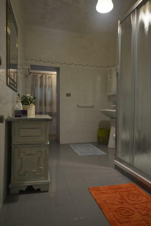 Bed and Breakfast Borgo Della Rocca Монтемурло Экстерьер фото