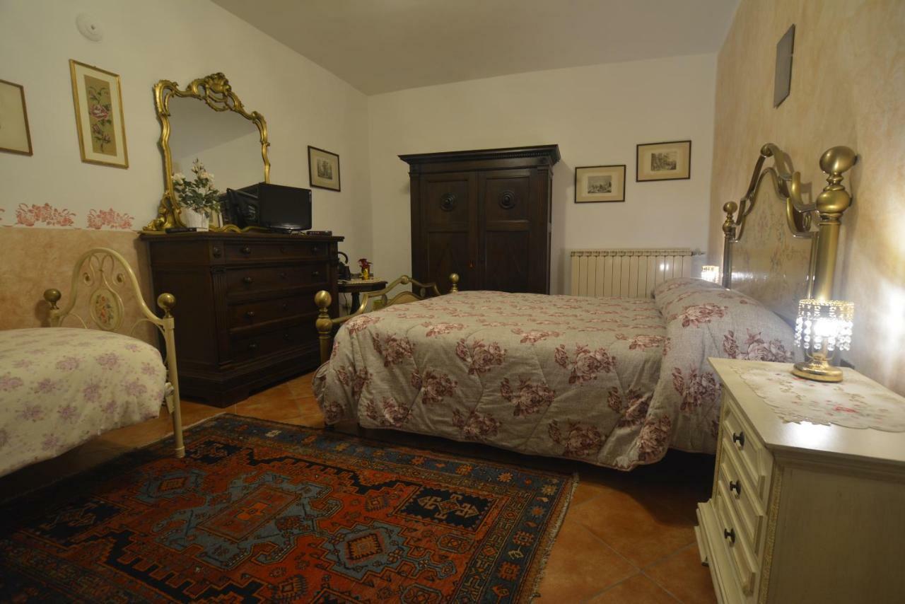 Bed and Breakfast Borgo Della Rocca Монтемурло Экстерьер фото